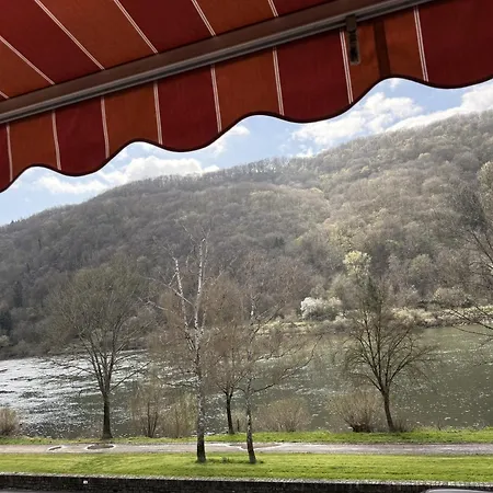 Schoene Aussicht *
